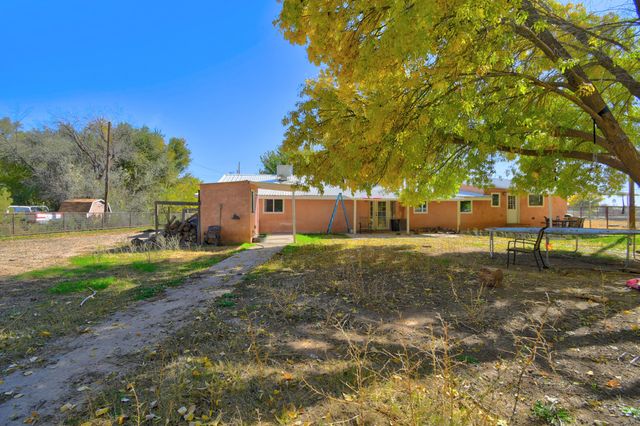 1213 Gabaldon Road, Belen, NM 87002