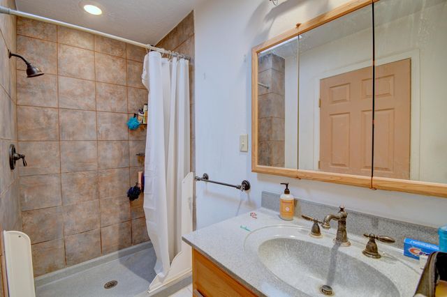 1213 Gabaldon Road, Belen, NM 87002