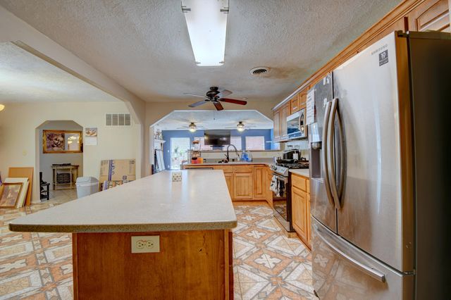 1213 Gabaldon Road, Belen, NM 87002