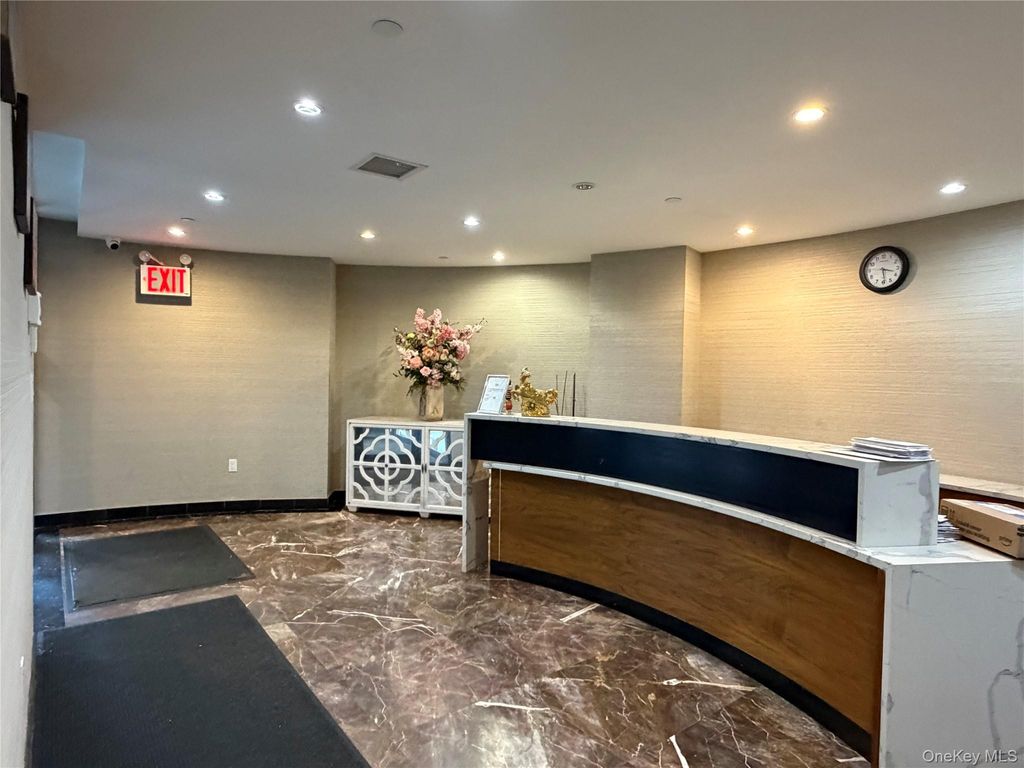 136-46 41st Avenue 2F, Flushing, NY 11355 — photo 2