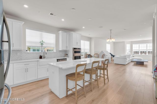 107 Arose Lane, Middletown, NJ 07748