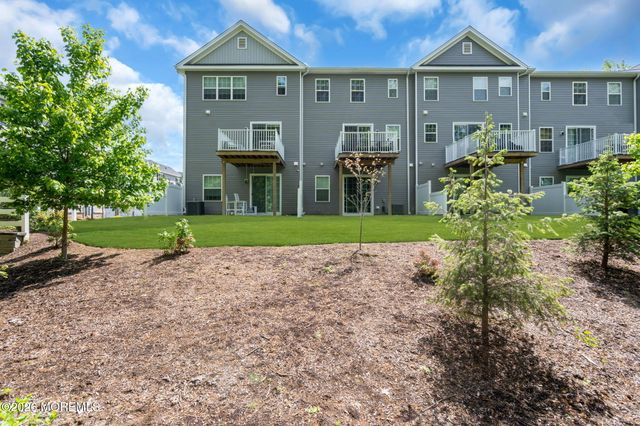 107 Arose Lane, Middletown, NJ 07748