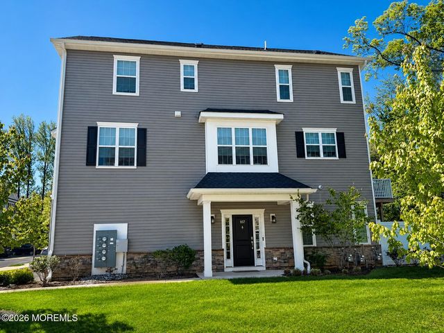 107 Arose Lane, Middletown, NJ 07748