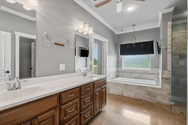 2689 VZ County Road 2511, Canton, TX 75103