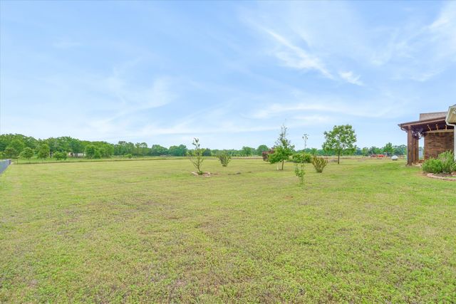 2689 VZ County Road 2511, Canton, TX 75103
