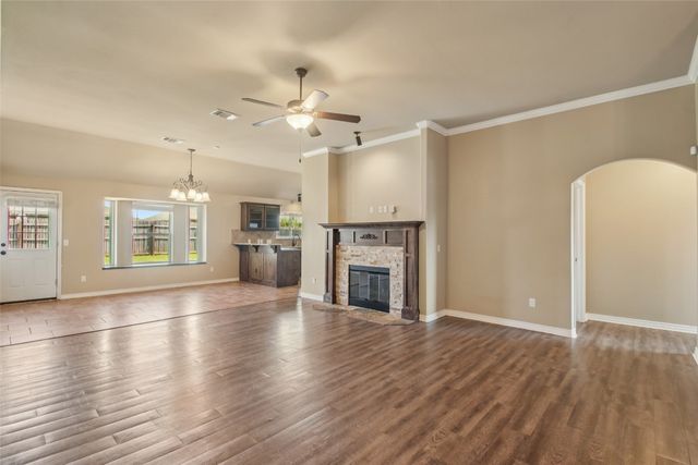 3913 Caraway Lane, Norman, OK 73026