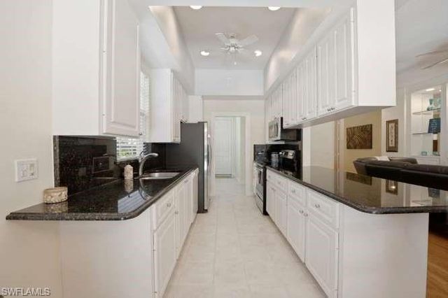 6000 Via Bella CT, Naples, FL 34109