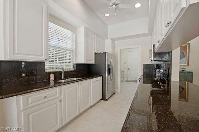 6000 Via Bella CT, Naples, FL 34109