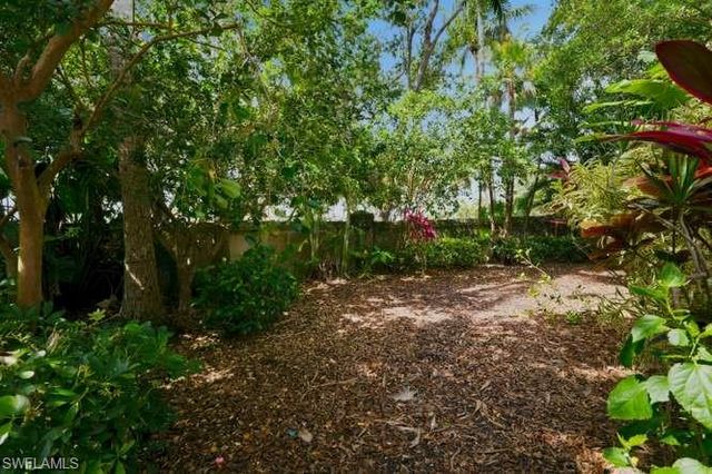 6000 Via Bella CT, Naples, FL 34109