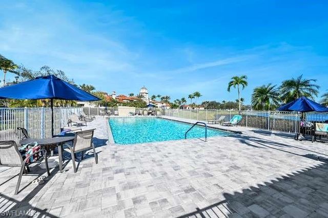 6000 Via Bella CT, Naples, FL 34109