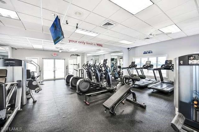 6000 Via Bella CT, Naples, FL 34109