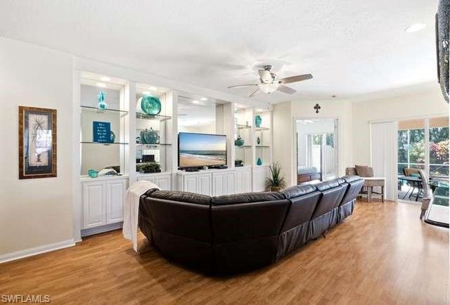 6000 Via Bella CT, Naples, FL 34109