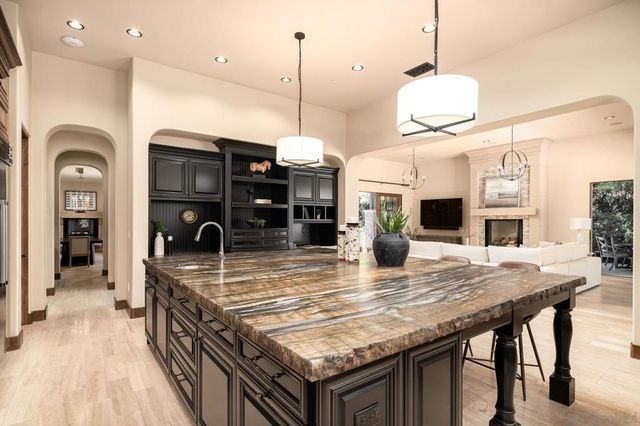 18504 Calle La Serra, Rancho Santa Fe, CA 92091
