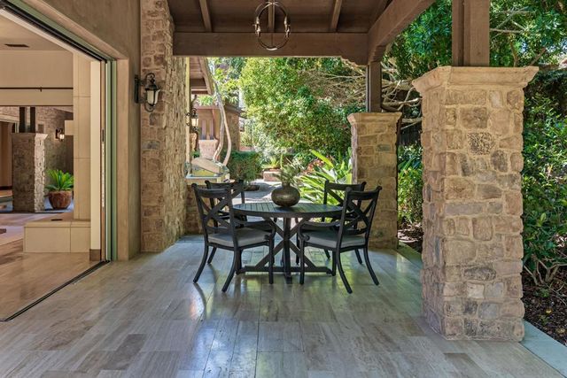 18504 Calle La Serra, Rancho Santa Fe, CA 92091