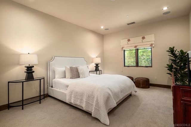 18504 Calle La Serra, Rancho Santa Fe, CA 92091