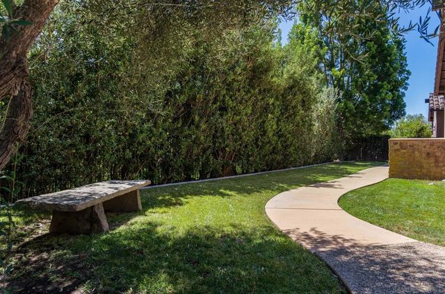 18504 Calle La Serra, Rancho Santa Fe, CA 92091