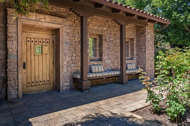18504 Calle La Serra, Rancho Santa Fe, CA 92091