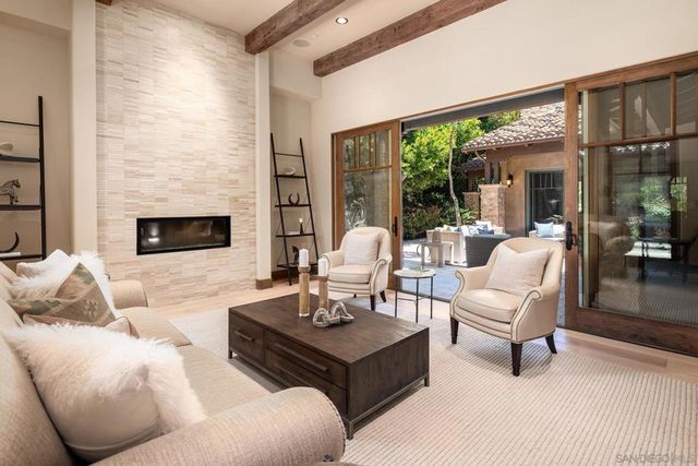 18504 Calle La Serra, Rancho Santa Fe, CA 92091