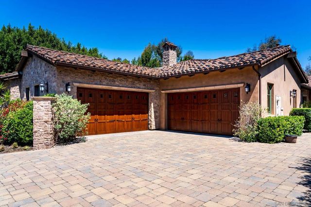18504 Calle La Serra, Rancho Santa Fe, CA 92091