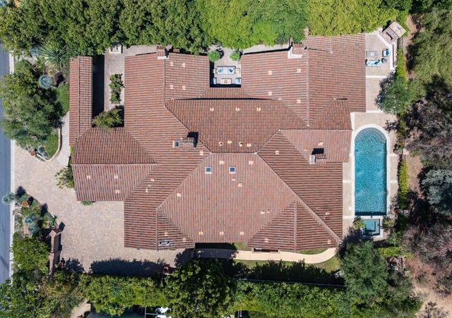18504 Calle La Serra, Rancho Santa Fe, CA 92091
