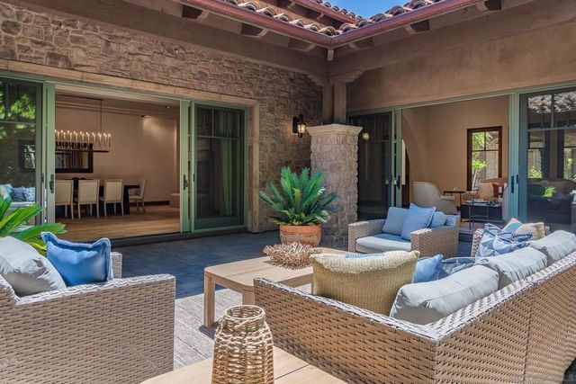 18504 Calle La Serra, Rancho Santa Fe, CA 92091