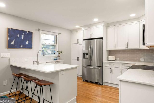 811 Whelchel Drive, Decatur, GA 30033
