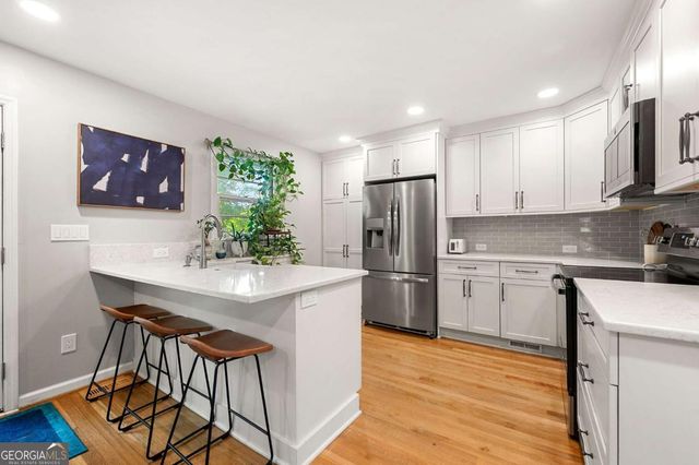 811 Whelchel Drive, Decatur, GA 30033