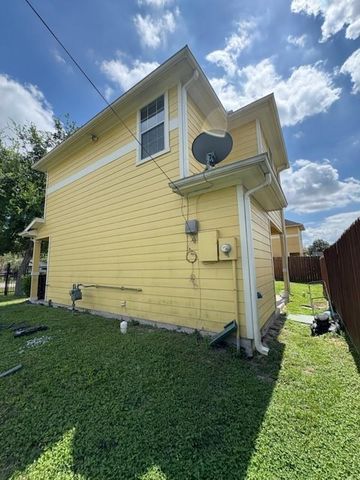 9335 Lomax Street, Houston, TX 77093