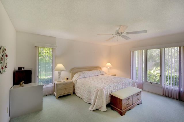 3825 WILSHIRE CIRCLE 1, Sarasota, FL 34238