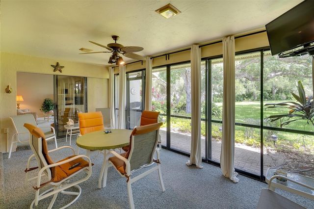3825 WILSHIRE CIRCLE 1, Sarasota, FL 34238