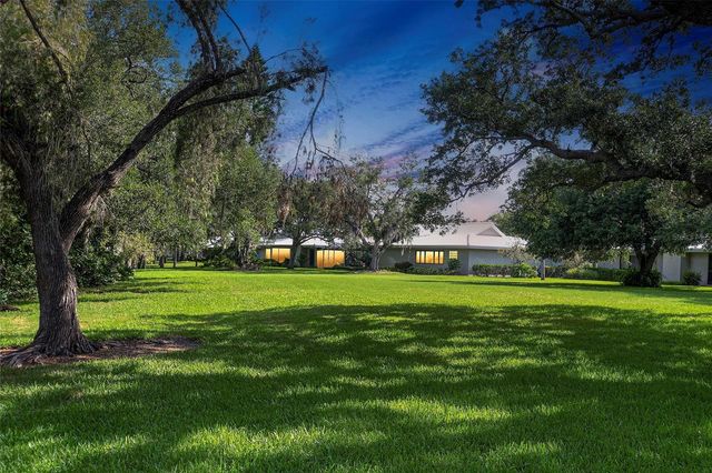 3825 WILSHIRE CIRCLE 1, Sarasota, FL 34238