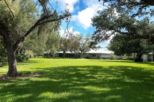 3825 WILSHIRE CIRCLE 1, Sarasota, FL 34238