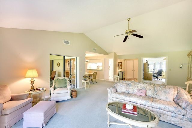 3825 WILSHIRE CIRCLE 1, Sarasota, FL 34238