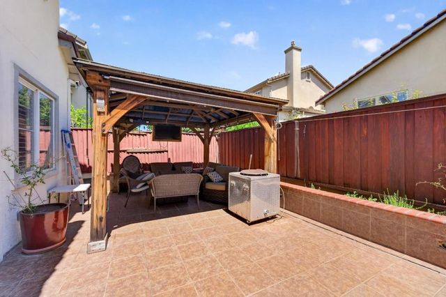 34237 Torrey Pine Lane, Union City, CA 94587