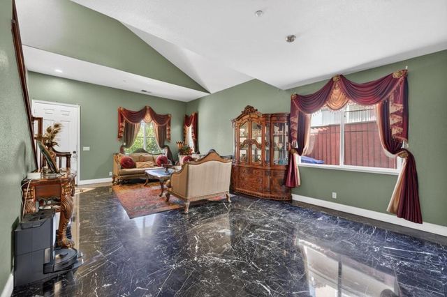 34237 Torrey Pine Lane, Union City, CA 94587