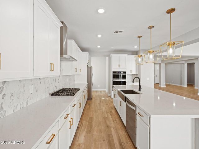 15952 W EL CORTEZ Place, Surprise, AZ 85387