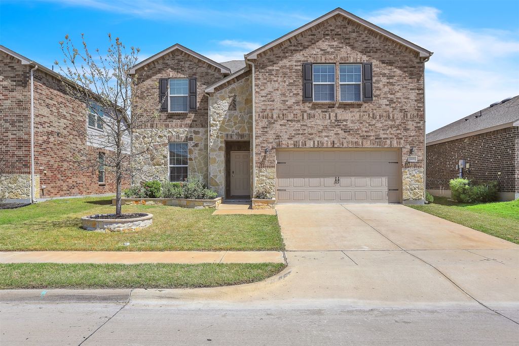 2216 Perrymead Drive, Forney, TX 75126
