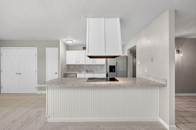555 Hawthorne Drive, Allen, TX 75002