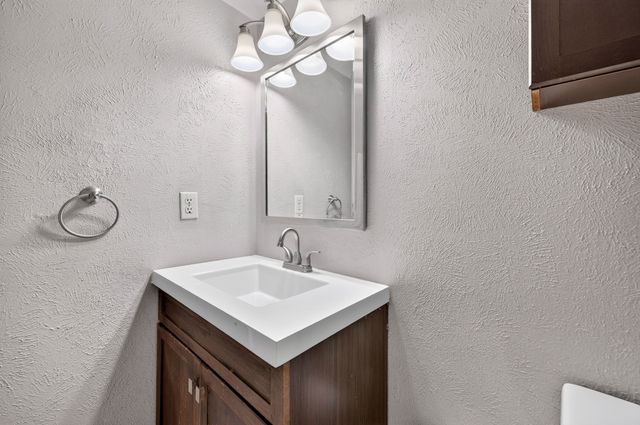 555 Hawthorne Drive, Allen, TX 75002