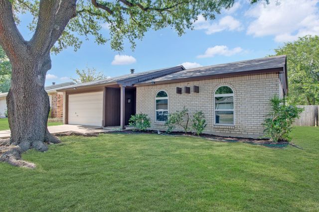 555 Hawthorne Drive, Allen, TX 75002