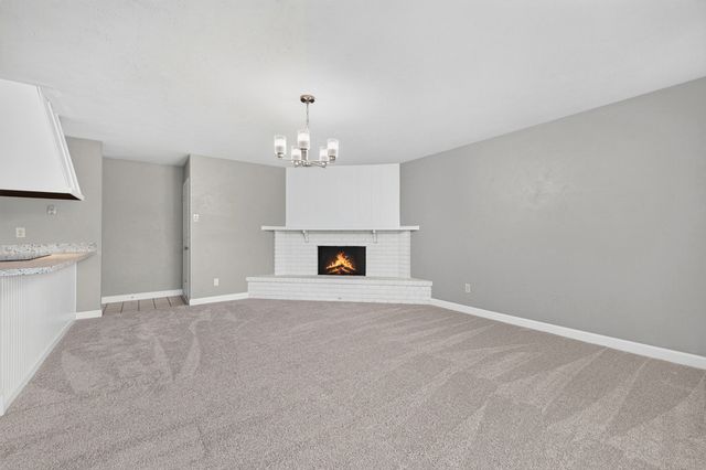 555 Hawthorne Drive, Allen, TX 75002