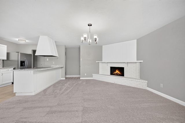 555 Hawthorne Drive, Allen, TX 75002