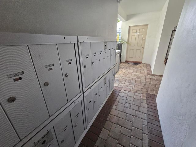 5630 NE 18th Avenue 304, Fort Lauderdale, FL 33334