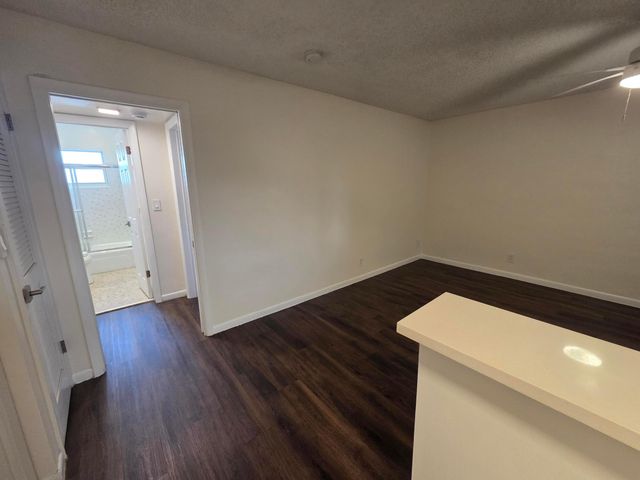 5630 NE 18th Avenue 304, Fort Lauderdale, FL 33334