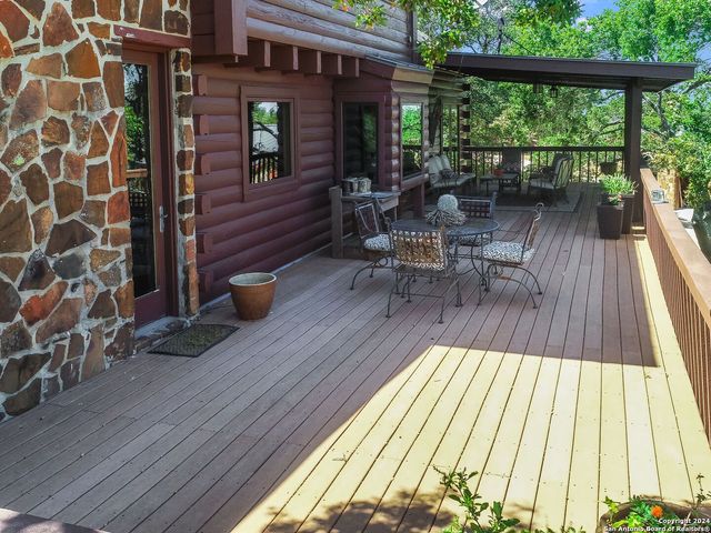 27728 Ramblewood Street, San Antonio, TX 78261