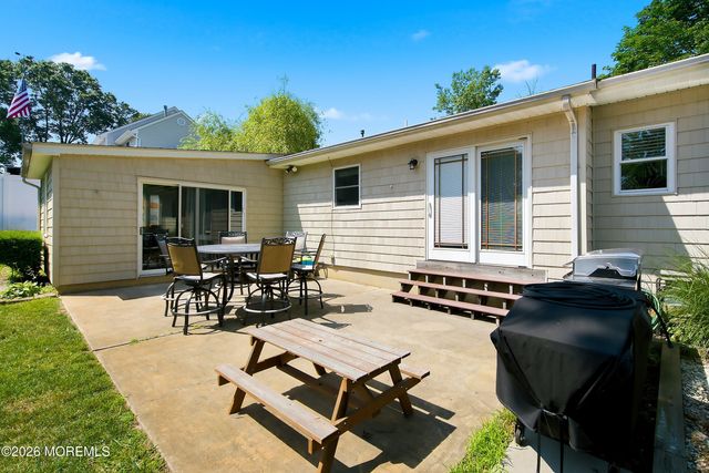 2090 Crestwood Drive, Forked River, NJ 08731
