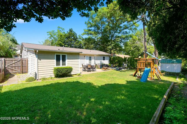 2090 Crestwood Drive, Forked River, NJ 08731
