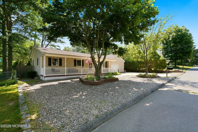 2090 Crestwood Drive, Forked River, NJ 08731