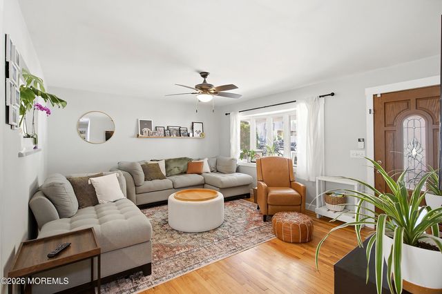 2090 Crestwood Drive, Forked River, NJ 08731
