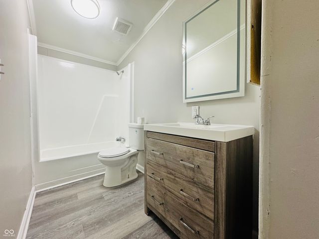 3831 Ireland Drive, Indianapolis, IN 46235